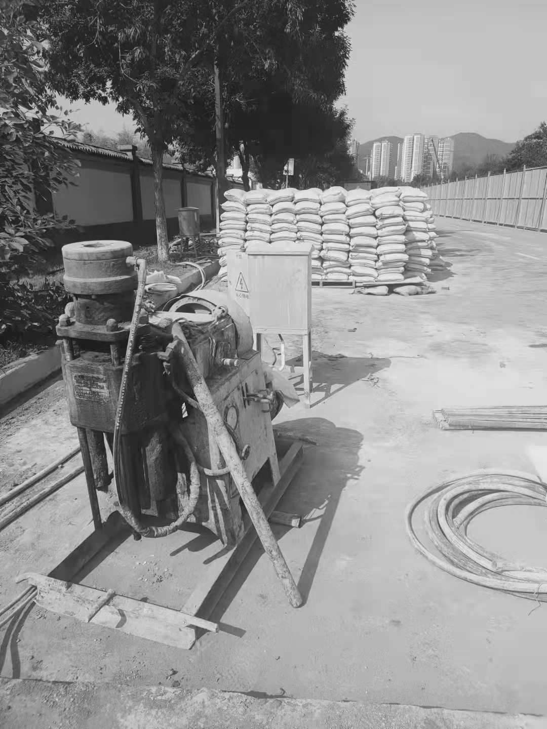 彭山场区重载车疑难路基处理方案